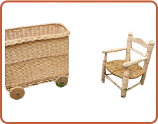 juego vagón de mimbre y sillita con bracito